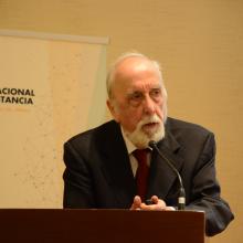 Dr. Celso Garrido