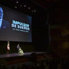 Ceremonia de develación de la escultura del licenciado Raúl Padilla López