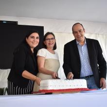 Ex coordinadores de la maestría partiendo el pastel